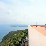 Castello Di A Mare * Populonia