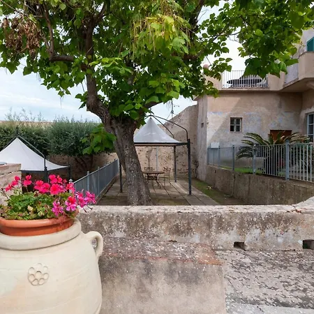 Castello Di A Mare Populonia
