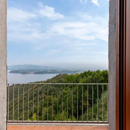 Castello Di A Mare Populonia