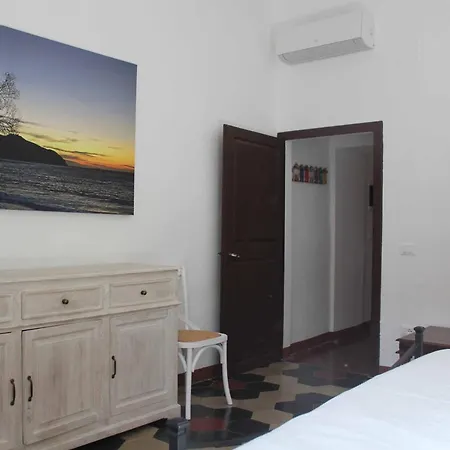 Castello Di A Mare Apartment