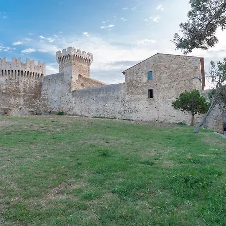 Castello Di A Mare * Populonia