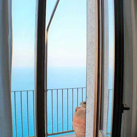 Castello Di A Mare Apartment *