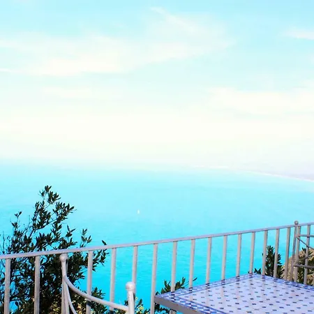Castello Di A Mare Apartment