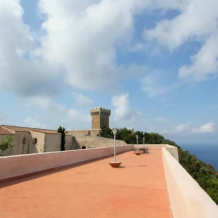 Castello Di A Mare * Populonia